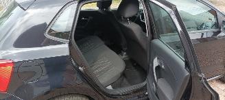 Volkswagen Polo 1.4 TDI DPF Euro6 Climatecontrol Frontradar-Remasist Stoelverwarming Regensensor leren stuurwiel mistlampen Elektrische ramen Elektrische-spiegels met verwarming Centrale vergrendeling met afstandsbediening Start-Stop systeem Radio usb 15 inch Velgen picture 17
