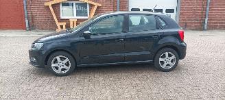 Volkswagen Polo 1.4-TDI Klimaautomatik Regensensor leren stuurwiel mistlampen Front-Radar Brake Assist Elektrische ramen Elektrische-spiegels met verwarming Centrale vergrendeling met afstandsbediening Start-Stop systeem 15-inch velgen picture 2