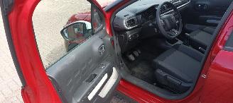 Citroën C3 c3 Edition 1.2-12v Airconditioning Stoelverwarming Lichtautomaat cruisecontrol Dab Radio elektrische buitenspiegels met verwarming Centrale vergrendeling met afstandsbediening Start-Stop systeem 16 inch velgen mistlampen Drivelane assistent Led verlichtin picture 11