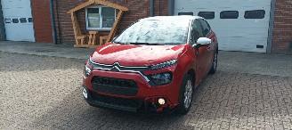 Citroën C3 c3 Edition 1.2-12v Airconditioning Stoelverwarming Lichtautomaat cruisecontrol Dab Radio elektrische buitenspiegels met verwarming Centrale vergrendeling met afstandsbediening Start-Stop systeem 16 inch velgen mistlampen Drivelane assistent Led verlichtin picture 10