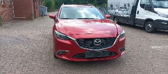 Mazda 6 Sportswagon Automatik Navi Led koplampen led achterlichten Headup Leren Sportstoelen Memory keyless Entry Blindspot Drivelane cruisecontrol met radar Stoelverwarming Lichtautomaat Regensensor Bose Soundsystem 19-inch velgen trekhaak picture 15