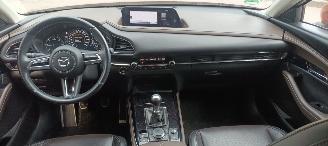 Mazda CX-30 1.8 skyactive Leder Led-Koplampen Bose Soundsystem Headup Keyless-entry Climatecontrol Stoelverwarming Regensensor Drivelane cruisecontrol Elektrische-Achterklep picture 24