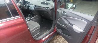 Opel Crossland Bj 4-2018 1.2 Automaat Navi Led Climatecontrol CruiseControl Stoelverwarming Lichtautomaat Privacyglas Regensensor Trekhaak Parkeersensoren picture 14