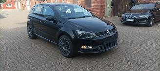 skadebil auto Volkswagen Q30 Polo 1.4-TDI DPF Euro6 Climatecontrol Stoelverwarming Regensensor Elek-Ramen Elektrische-spiegels met verwarming Front radar assistent 2016/3