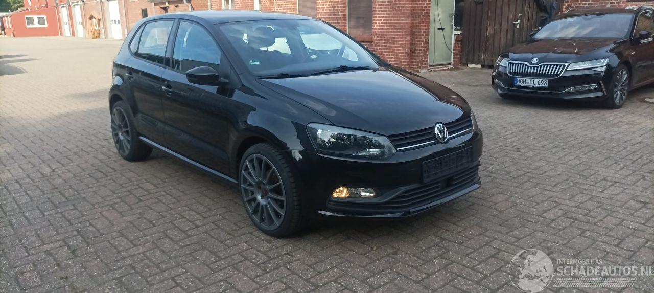 Volkswagen  Polo 1.4-TDI DPF Euro6 Climatecontrol Stoelverwarming Regensensor Elek-Ramen Elektrische-spiegels met verwarming Front radar assistent