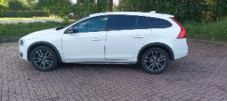 Volvo V-60 Cross-Country 2.4-Automaat 190pk 4x4 Navigatie Xenon Leder Climatecontrol CruiseControl Stoelverwarming Lichtautomaat cruisecontrol Privacyglas Led Dagrijverlichting Led achterlichten  Trekhaak picture 8