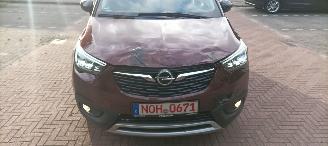 Opel Crossland Innovation uitvoering 1.2 DI Turbo OPF Automaat Navigatie AppleCarPlay Climatecontrol CruiseControl Opel iLink Winterpakket Stoelverwarming stuurwielverwarming Voorruitverwarming Dimmende binnenspiegel Chrome-pakket Parkeersensoren Trekhaak Bi-Color Lak picture 10