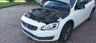 Volvo V-60 Cross Country D4 2.4-Diesel AWD Automatik Navi Led Xenon Leder Privacy glas Trekhaak picture 18