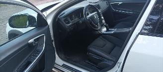 Volvo V-60 Cross Country D4 2.4-Diesel AWD Automatik Navi Led Xenon Leder Privacy glas Trekhaak picture 21