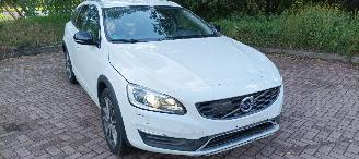 Volvo V-60 Cross Country D4 2.4-Diesel AWD Automatik Navi Led Xenon Leder Privacy glas Trekhaak picture 14