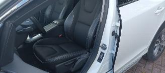 Volvo V-60 Cross Country D4 2.4-Diesel AWD Automatik Navi Led Xenon Leder Privacy glas Trekhaak picture 23