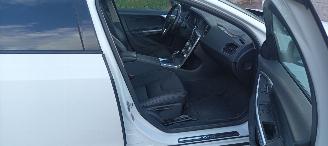 Volvo V-60 Cross Country D4 2.4-Diesel AWD Automatik Navi Led Xenon Leder Privacy glas Trekhaak picture 32