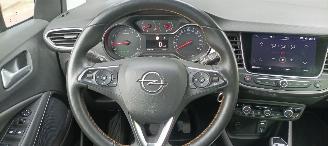 Opel Crossland Bj: 04-2018 1.2-Turbo Automaat Navigatie Climatecontrol CruiseControl Stoelverwarming Lichtautomaat Privacyglas Regensensor Trekhaak Parkeersensoren voor en achter Elektrische ramen 4x elektrische buitenspiegels met verwarming Voorruit met verwarming Led  picture 21