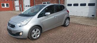 Schadeauto Kia Venga Bj: 08-2013 1.6 Benzine Automaat Climatecontrol Stoelverwarming Lichtautomaat Privacyglas keyless Entry 4xElektrische ramen Elektrische-spiegels met parkeerstand Mistlampen 16 inch kia velgen Trekhaak 2013/8