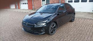 uszkodzony samochody osobowe Opel Corsa Bj:02-2022 GS-Line 1.2-Turbo Full-Led Led-Achterlichten Digitaal Cockpit Sport-modus Climatecontrol CruiseControl Stoelverwarming stuurwiel met verwarming Privacy glas 4xElektrische ramen Elektrische-spiegels Blindspot systeem Achteruitrijcamera Dimmende 2022/2