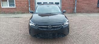 skadebil auto Opel Corsa Bj:07-2020 1.2 Navigatie Full-Led koplampen Cruisecontrol Stoelverwarming stuurwiel met verwarming Lichtautomaat Regensensor Automatische dimmende binnenspiegel Parkeersensoren Achteruitrijcamera privacy glas 2020/12