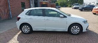 Volkswagen Polo Bj:01-2026 1.0Mpi Full-Led koplampen Cruisecontrol Digital Cockpit Stoelverwarming Lichtautomaat 4xElektrische ramen Elektrische-spiegels met verwarming Centrale vergrendeling met afstandsbediening Start-Stop Drivelane Parkeersensoren voor en achter picture 4