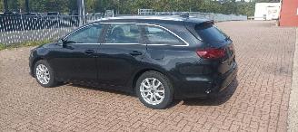 Kia Ceed Bj:09-2018 1.6-Diesel 136pk Full-Led koplampen Navi Leder Memory Sportstoelen Blindspot Drivelane JBL sound 4xStoelverwarming elektrische achterklep Automatische inparkeren keyless Entry Blindspot picture 12