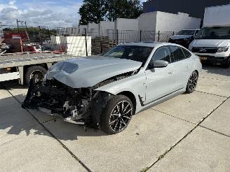Voiture accidenté BMW i4 eDrive High Executive 84- kWh-LEDER-NAVI-CAMERA-SCHUIFDAK 2022/12