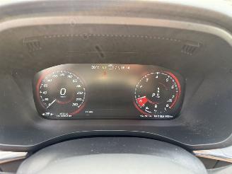 Volvo Xc-60 2.0 B5 Momentum Exclusief -AUTOMAAT-PANO-LEDER-NAVI picture 18