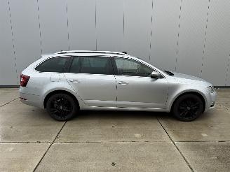 Skoda Octavia 1.5 TSI Greentech Buss Edition Plus -AUTOMAAT-LEDER-PANO-NAVI picture 7