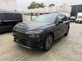 Schadeauto Xpeng G9 LONG RANGE 98 kWh -360 CAMERA-LEDER-NAVI-GLAZENDAK-ACTIERADIUS 570 KM 2024/9
