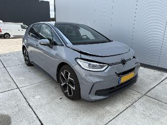 skadebil auto Volkswagen ID.3 PRO Oranje Edition 231 PK-NAVI-CAMERA-ACTIERADIUS 431 KM 2024/9