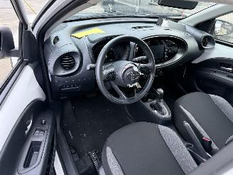 Toyota Aygo X 1.0 VVT-i  First AUTOMAAT -NAVI-CAMERA-LED picture 3