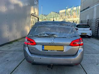 Peugeot 308 1.2 PureTech GT AUTOMAAT-GLAZENDAK-NAVI-CAMERA picture 3