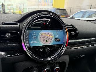 Mini Clubman 1.5 Cooper Business Edition PANO - KEYLESS - LED picture 20