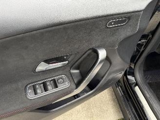 Mercedes A-klasse A180 BUSINESS SOLUTION AMG PANO - SFEER picture 13