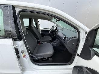 Volkswagen Up! 1.0 AIRCO - LED picture 12