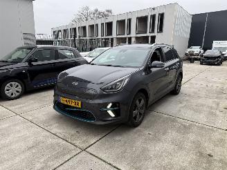 Kia e-Niro ExecutiveLine 64 kWh-NAVI-CAMERA-PDC picture 1