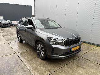 damaged passenger cars Skoda Kodiaq 1.5 TSI PHEV DSG Bus Edition 225 PK -LEDER-NAVI-CAMERA 2025/2