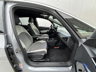 Volkswagen ID.3 First Plus 58 kWh LED - ACC - CAMERA - SFEER picture 11