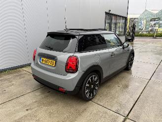Mini Electric Camden Edition 33 kWh PANO - NAVI - CAMERA - LEDER picture 5
