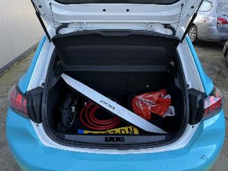 Peugeot e-208 EV Active Pack 50 kWh NAVI - LED picture 10