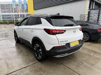 Opel Grandland X 1.2 TURBO ULTIMATE-AUTOMAAT-KEYLESS-NAVI-PDC picture 4