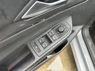 Volkswagen Golf 1.4 eHybrid PHEV STYLE 204PK - NAVI - IQ LIGHT - PDC picture 15