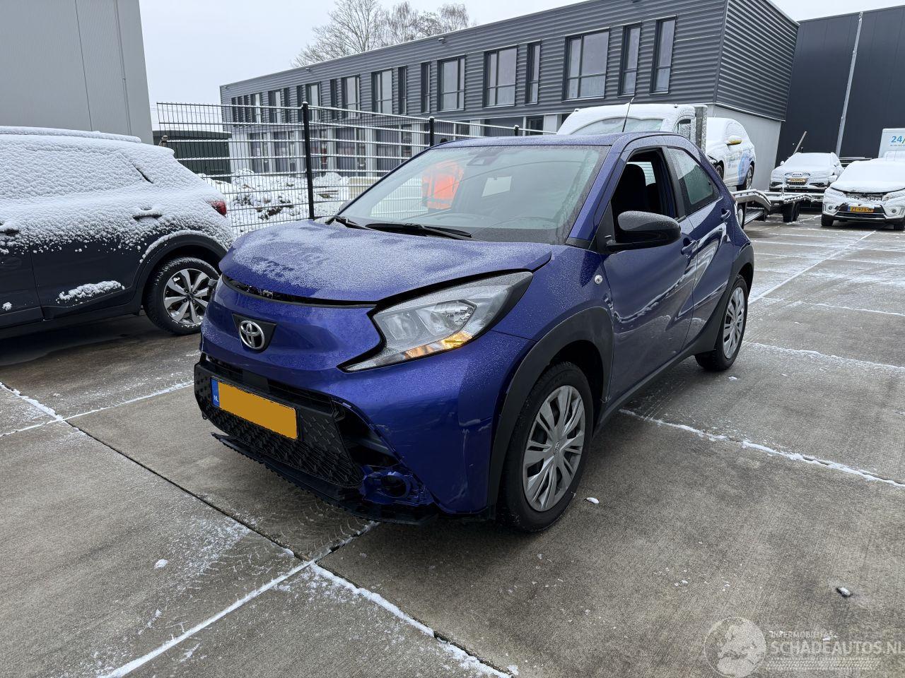 Toyota Aygo X 1.0 VVT-i MT PLAY -AIRCO-PDC