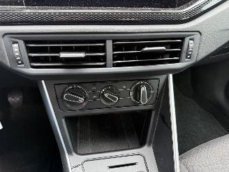Volkswagen Polo 1.0 TSI LIFE EDITION -CAMERA-PDC-NAVI picture 18