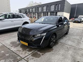 damaged passenger cars Peugeot 308 1.2 PureTech Allure AUTOMAAT-PDC-NAVI-CAMERA 2022/9