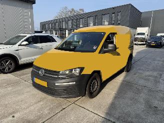 Schadeauto Volkswagen Caddy 1.6 TDI DSG -AIRCO 2017/6