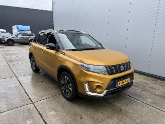 Suzuki Vitara 1.4 Boosterjet Style Smart Hybrid-LEDER-PANO-CAMERA-NAVI picture 2