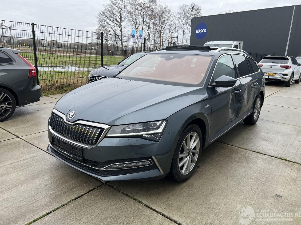 Skoda Superb 1.4 PLUG IN HYBRID AUTOMAAT-PANO-NAVI-CAMERA