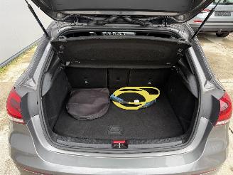 Mercedes A-klasse A250e Business Solution AMG Limited PANO - SFEER - LED picture 11