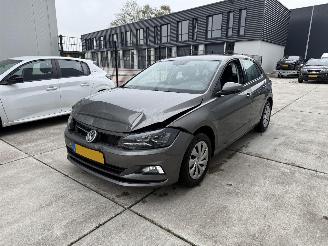 Schadeauto Volkswagen Polo 1.0TSI Comfortline Business DSG7 - NAVI - PDC - ACC 2020/7
