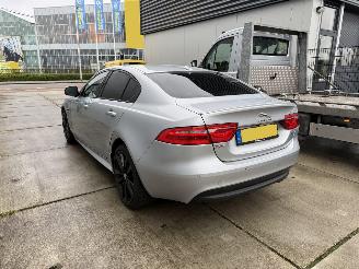 Jaguar XE 2.0 D PORTFOLIO -NAVI-CLIMA-LEDER-PDC picture 4