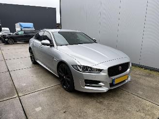 Jaguar XE 2.0 D PORTFOLIO -NAVI-CLIMA-LEDER-PDC picture 2