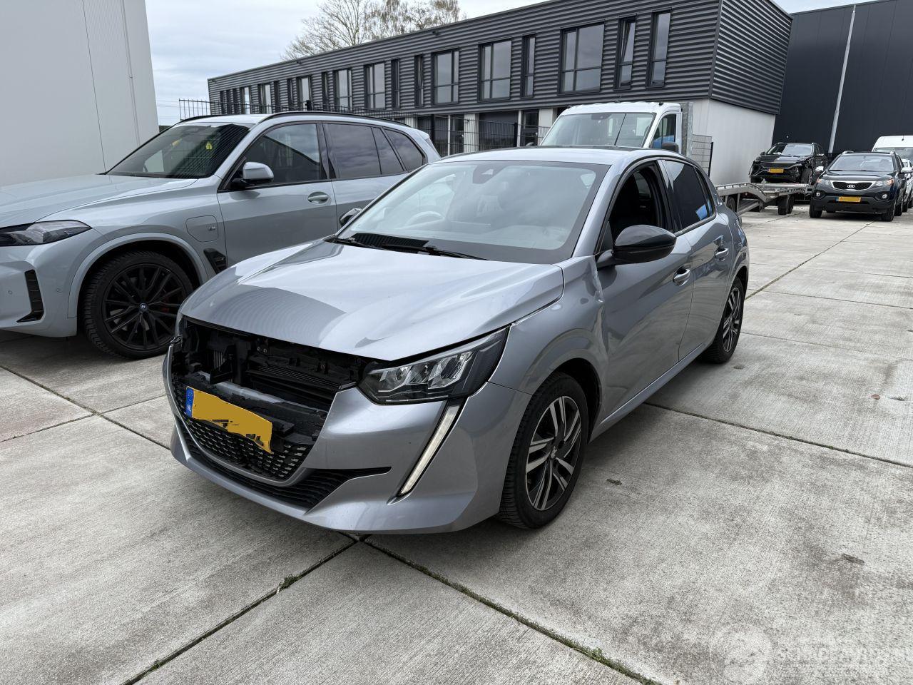 Peugeot 208 1.2 PueTech Allure Pack -NAVI-CAMERA-PDC